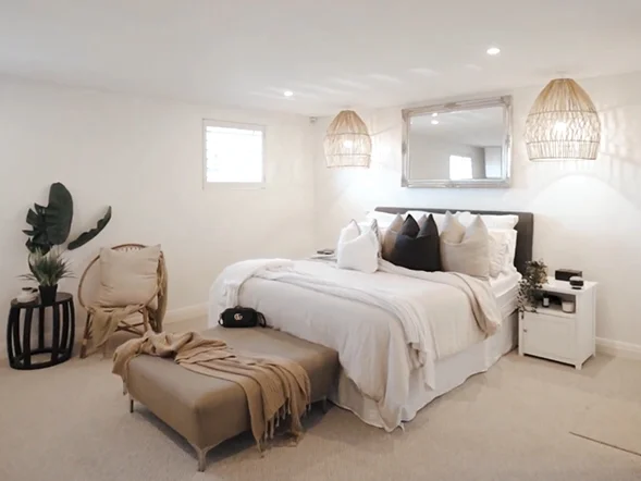 Modern pendant light installation at clovelly road, clovelly